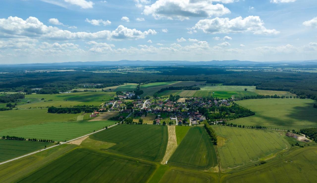Penzion U Sýkorů Třeboň Esterno foto