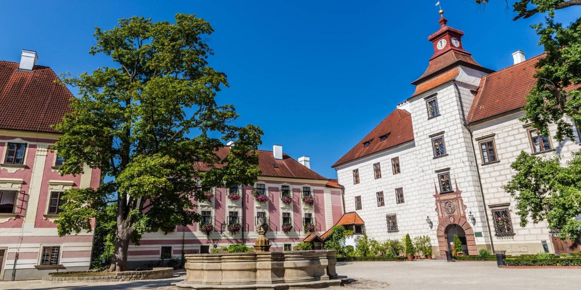 Penzion U Sýkorů Třeboň Esterno foto
