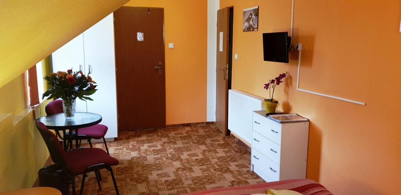 Penzion U Sýkorů Třeboň Esterno foto